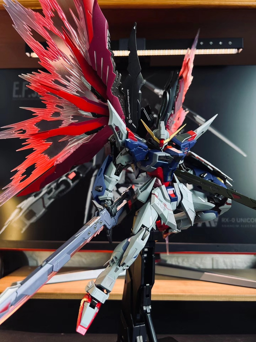 ชุดประกอบโมเดลกันดั้ม แบนได บา - Model Kit Gundam Barbatos บทวิจารณ์และราคา